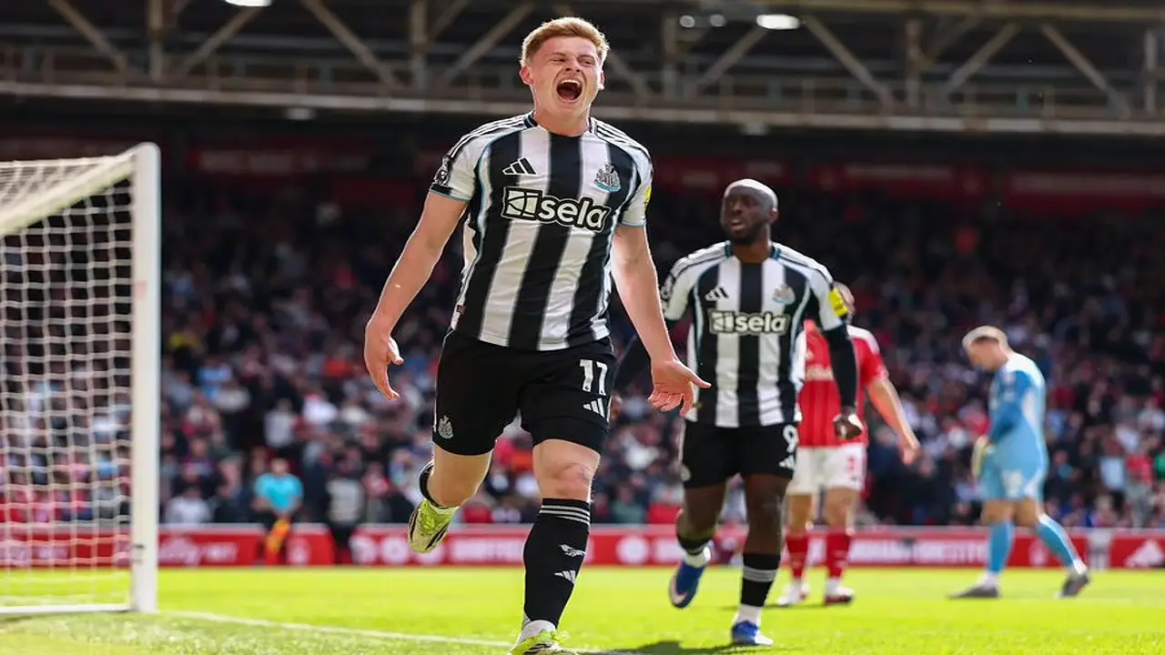 نيوكاسل يونايتد يكتفي بنقطة التعادل الإيجابي أمام نوتنغهام فورست في الدوري الإنجليزي